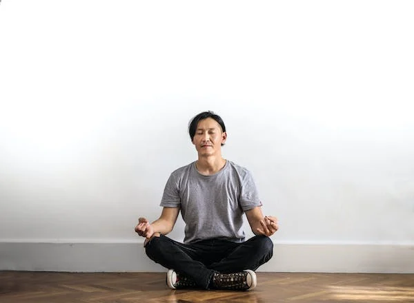 El papel de la meditación y la relajación en el aumento de la potencia.